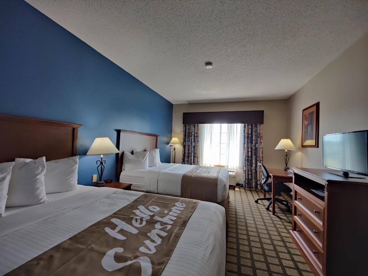 Baymont By Wyndham Albany Hotel Exterior photo