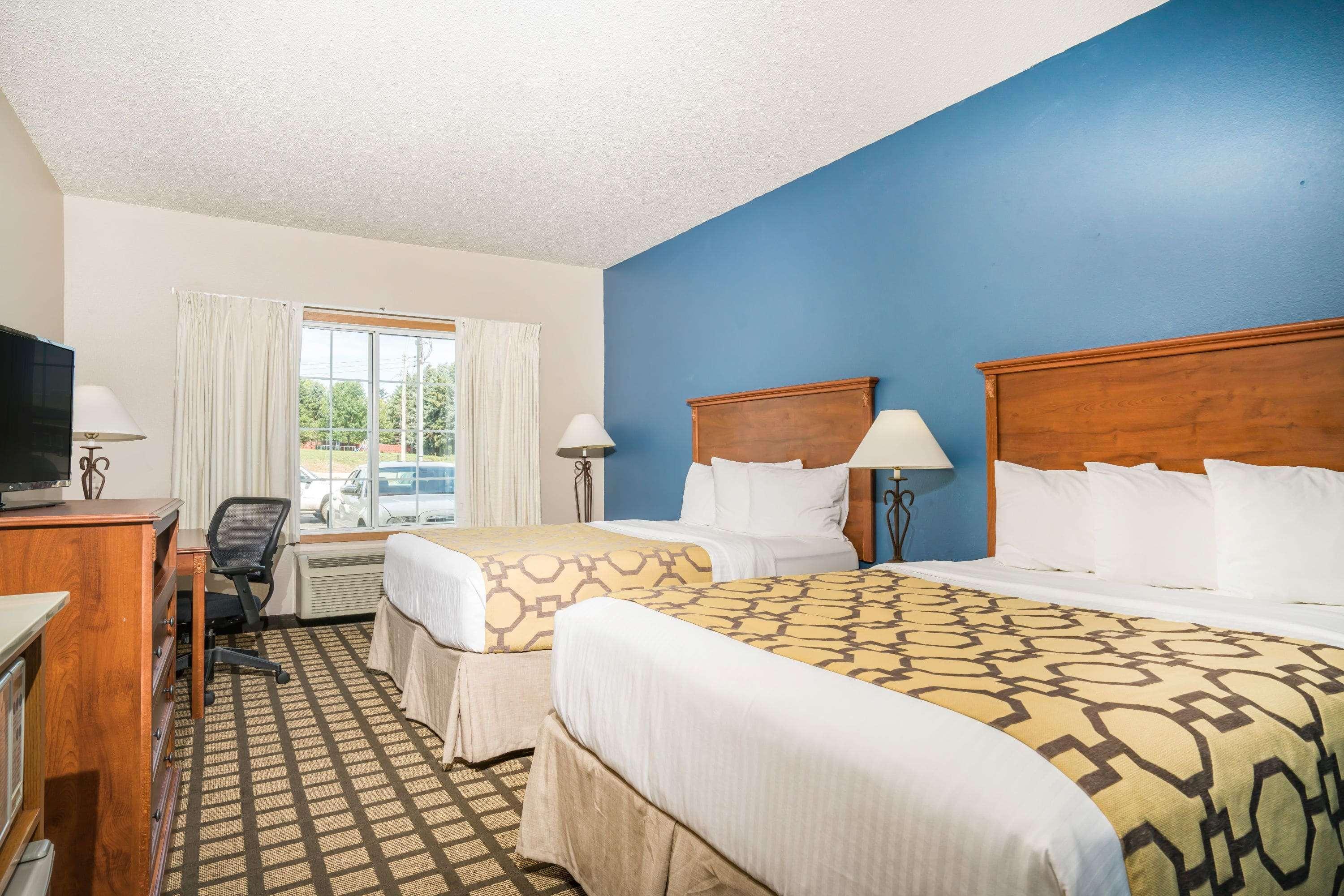 Baymont By Wyndham Albany Hotel Exterior photo